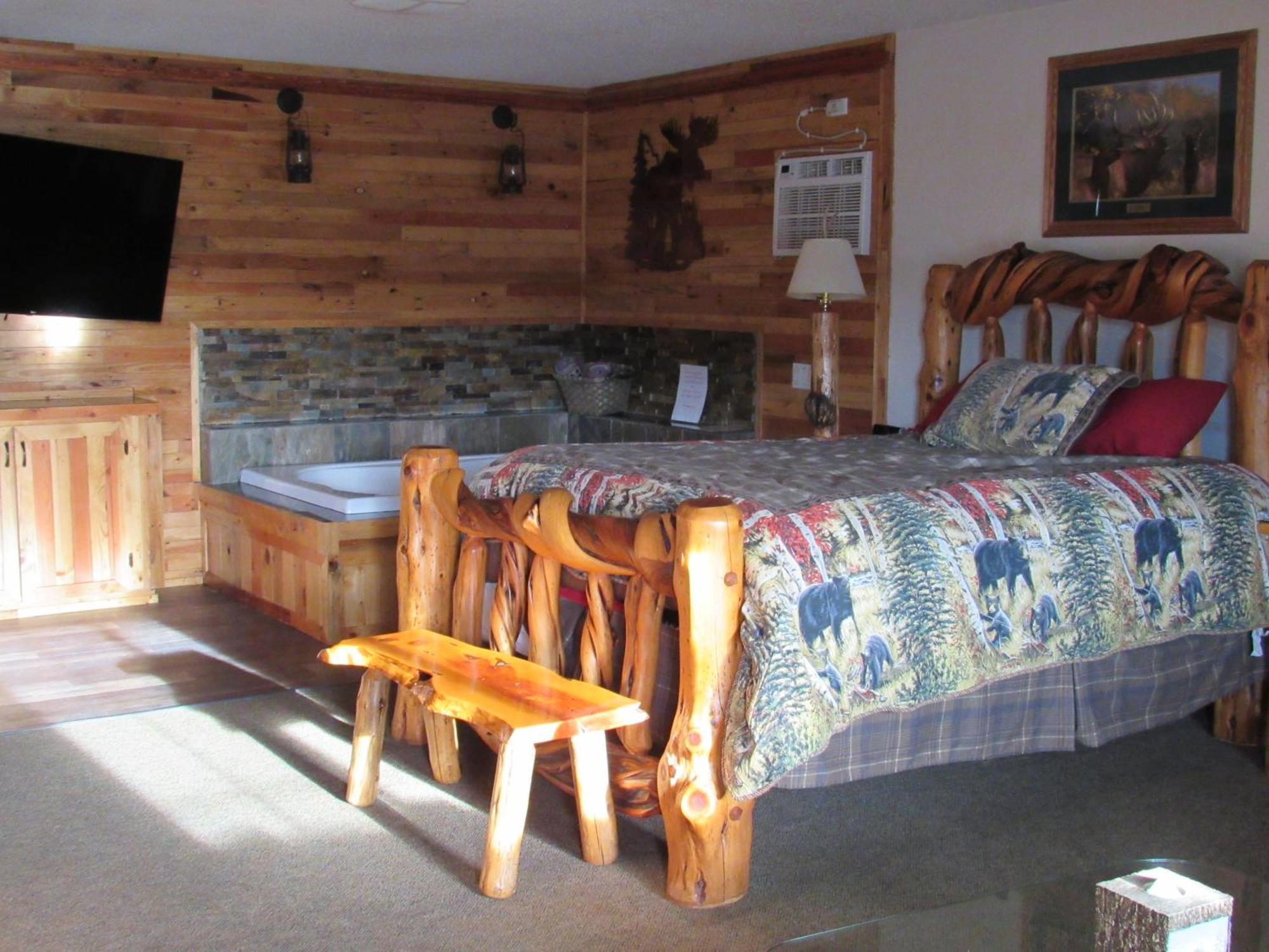 The Woodsman Country Lodge Motel Crescent Exterior photo
